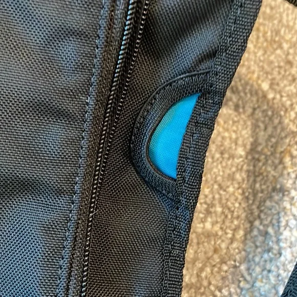 New! NWT! Yoga Multi-Use Garment Yoga Mat Bag - Picture 7 of 13